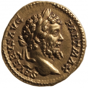 Septimius Severus mit Antoninus III. (Caracalla) und Geta (Caesar)